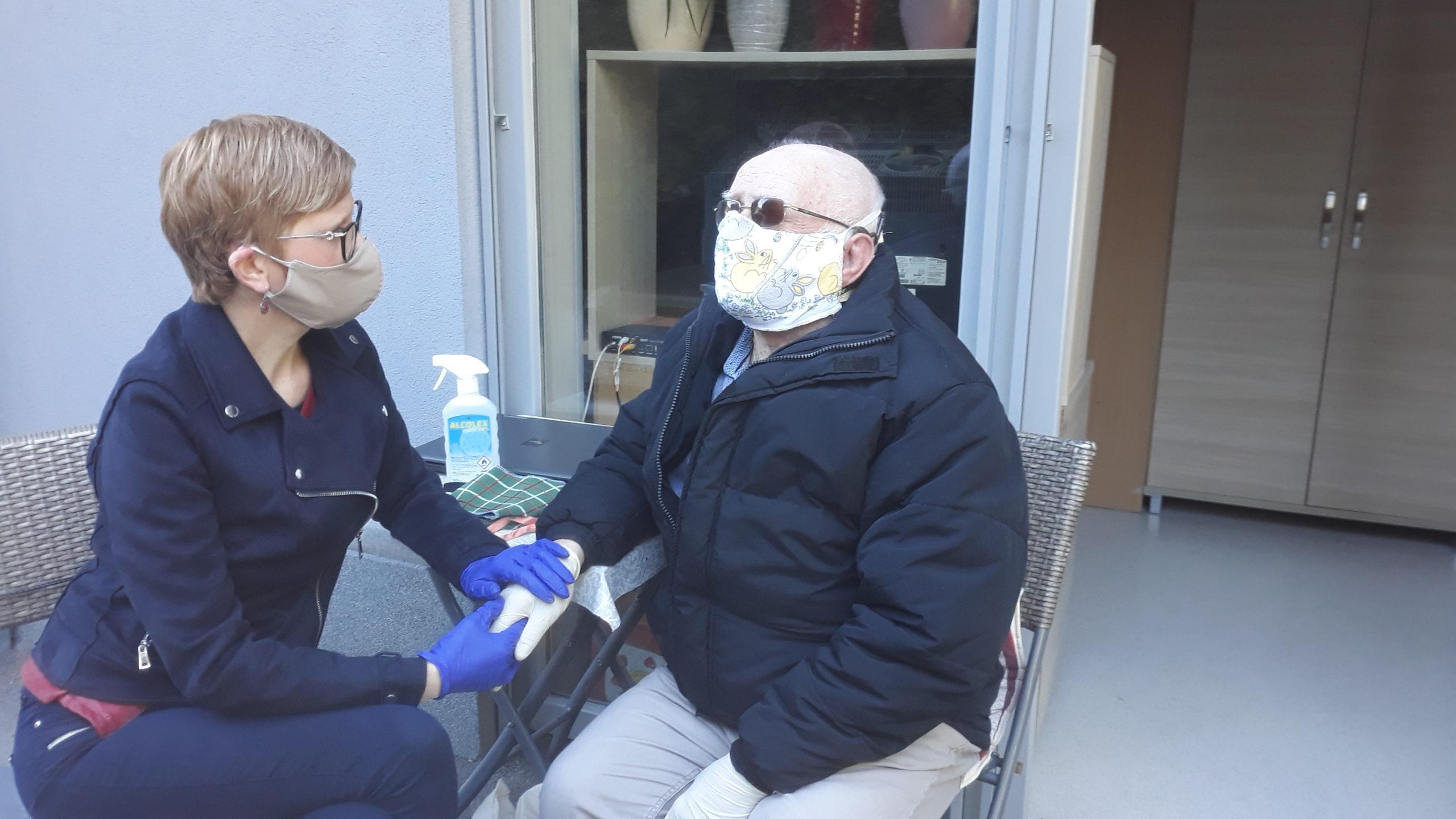 Kako ljudje z gluhoslepoto preživljajo dneve karantene, 5. del