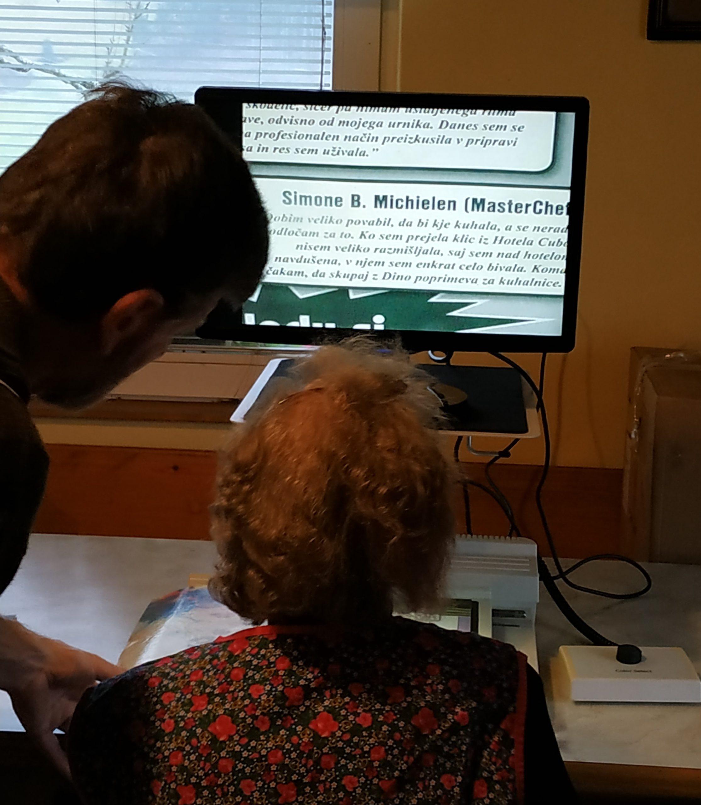 TABLE ELECTRONIC MAGNIFIER AVAILABLE FOR RENT