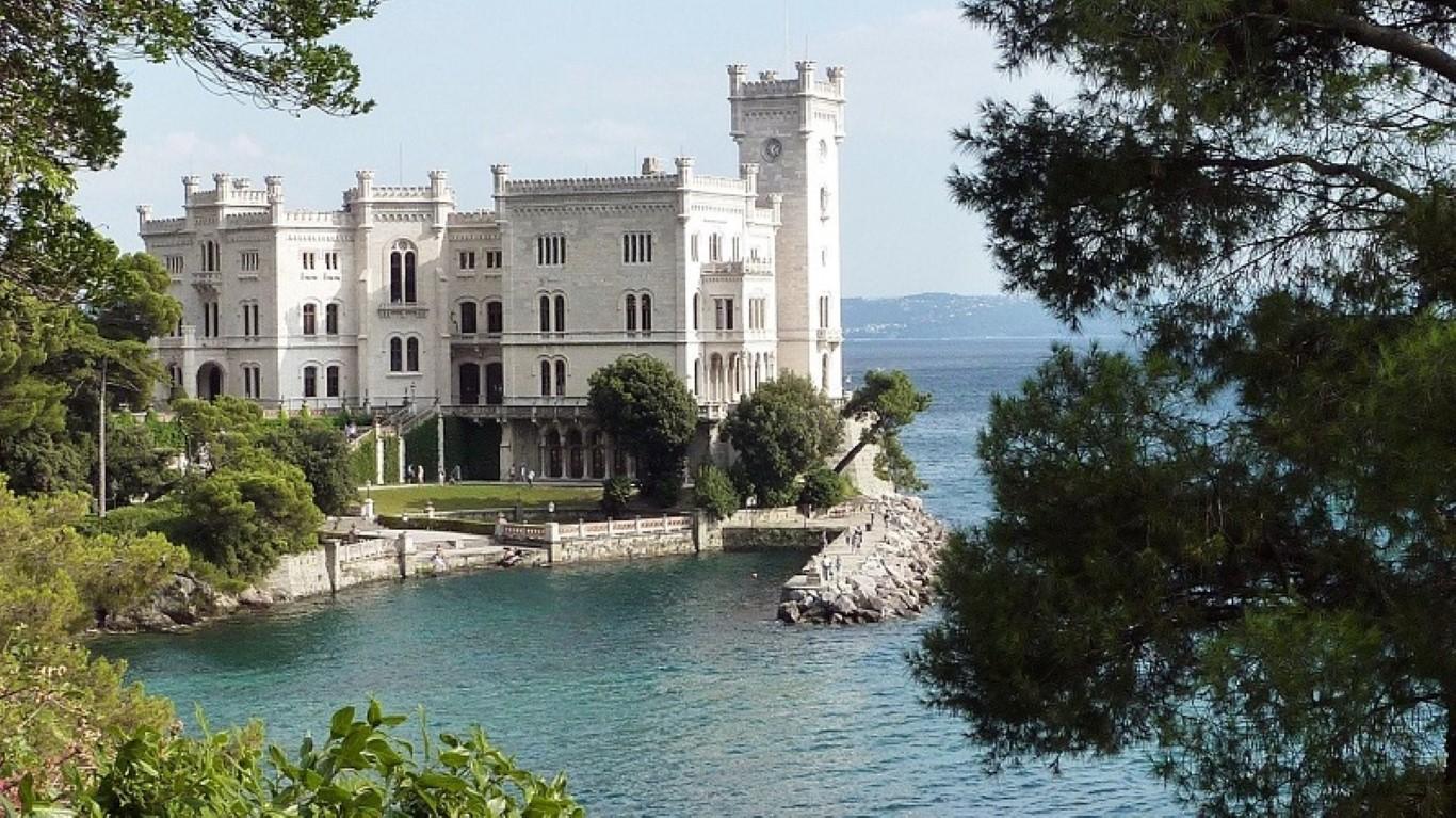 EXCURSION DAY TO PRIMORSKA
