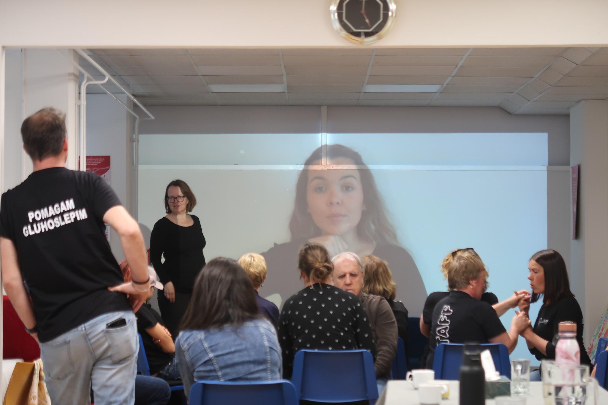BOOK AND STORY PRESENTATION IN SLOVENIAN SIGN LANGUAGE