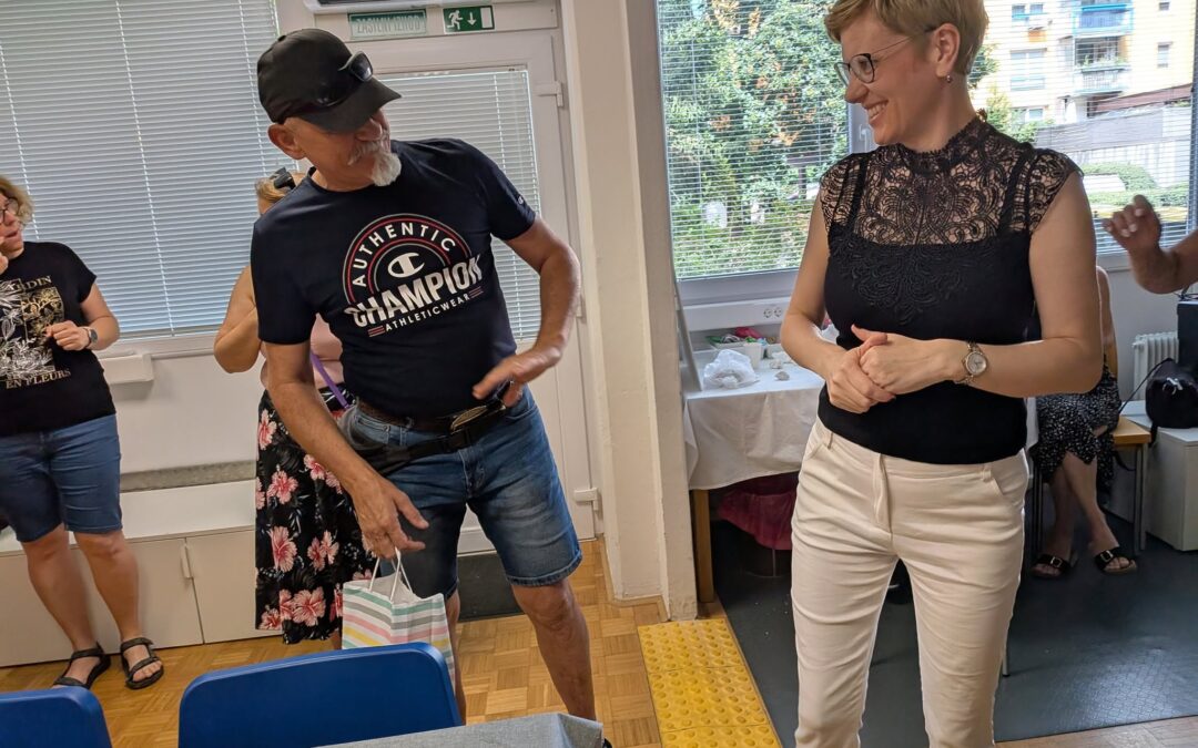 Poletni utrinki iz Dnevnega centra gluhoslepih Združenja gluhoslepih Slovenije DLAN